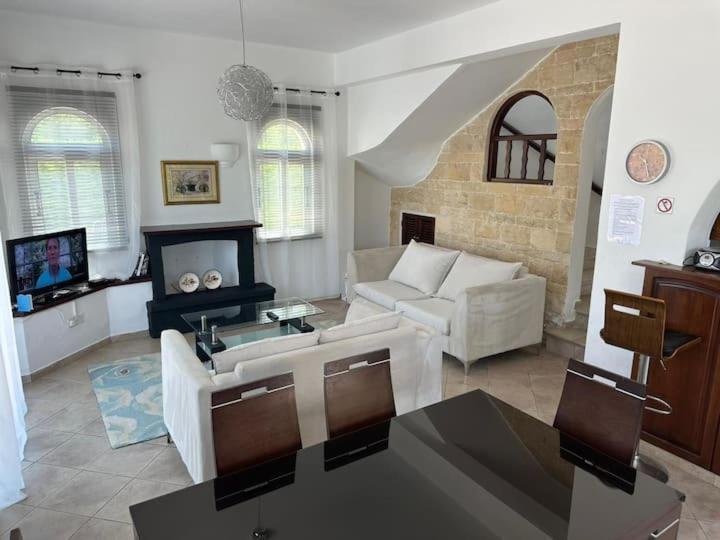 Villa Chrysanthemum Neo Chorio Dış mekan fotoğraf